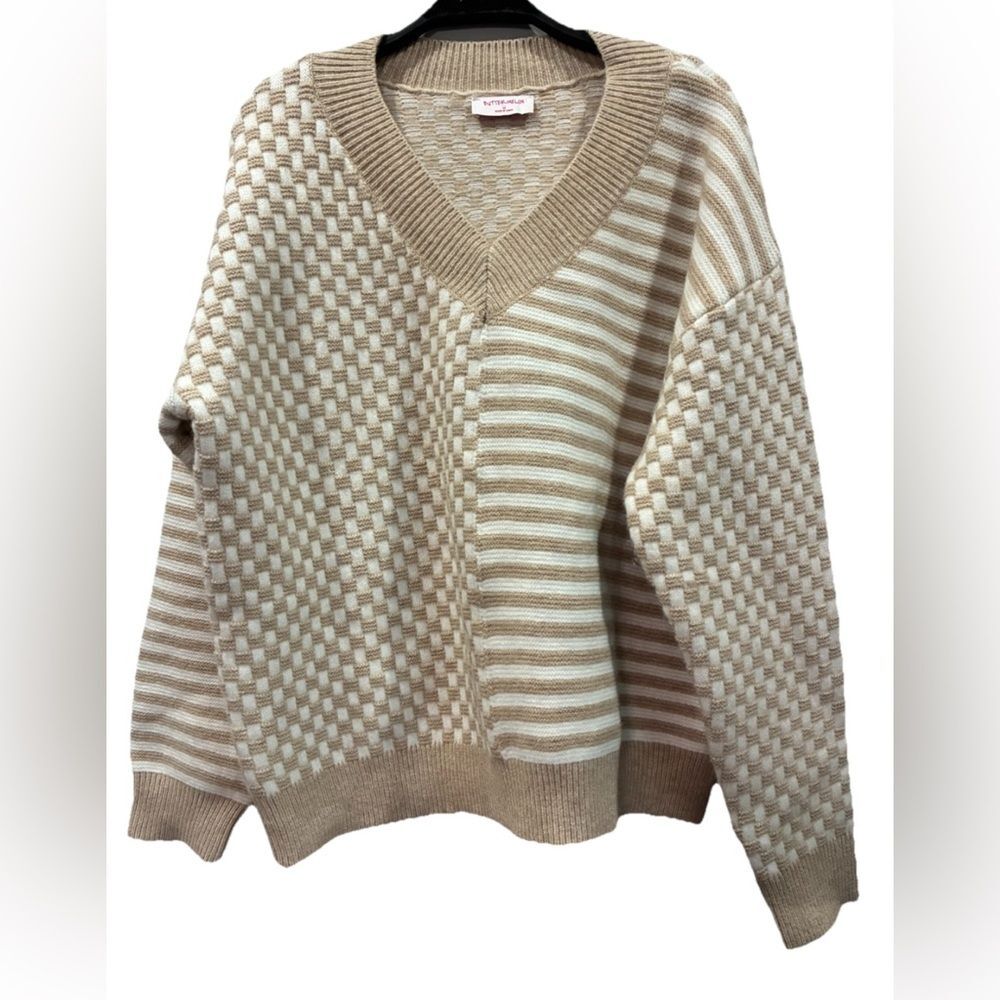 Butter Melon Checkered Knit Sweater Beige Cream V-Neck Oversized M